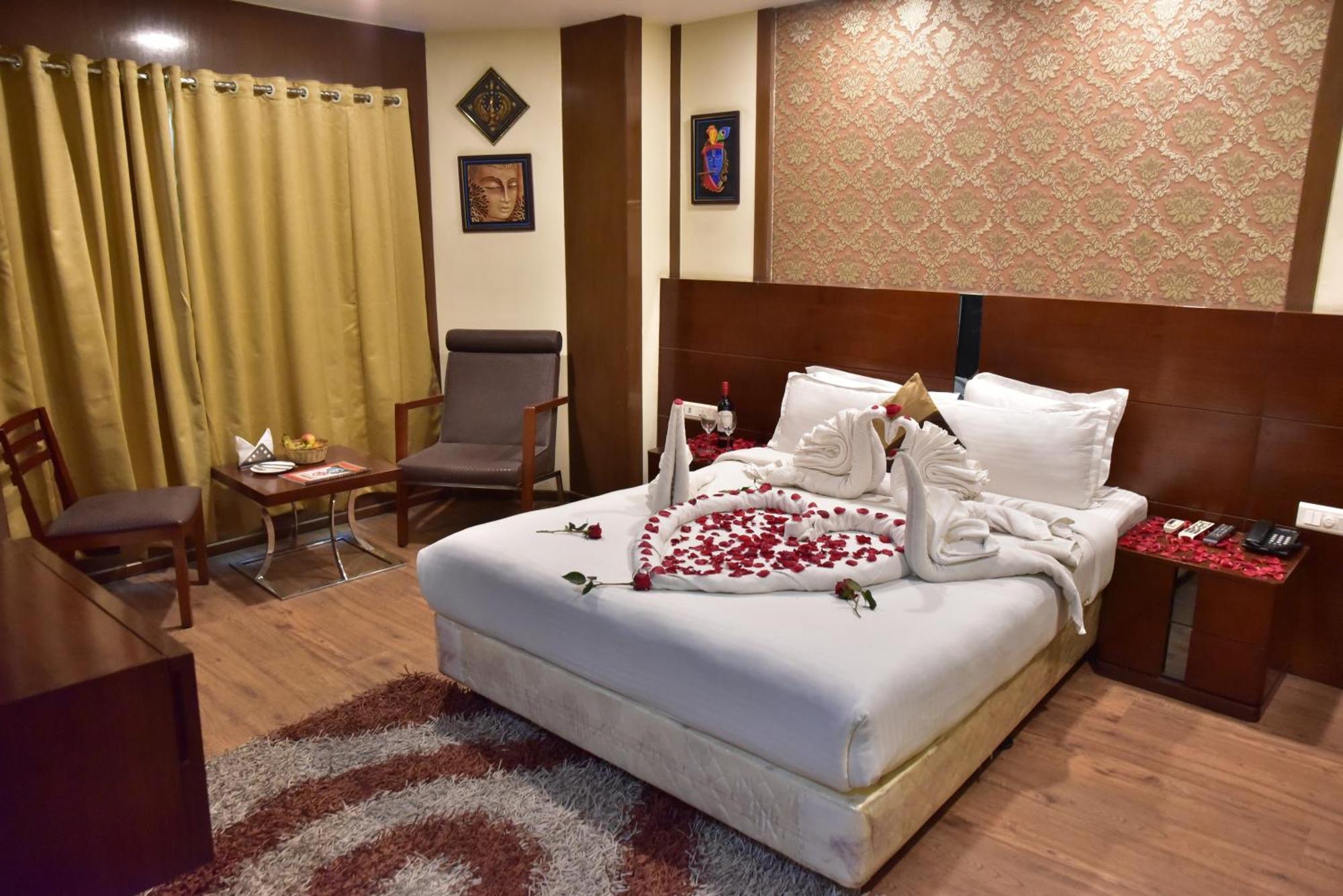 Hotel Ambassador Chocolate Inn Kalyani Eksteriør billede