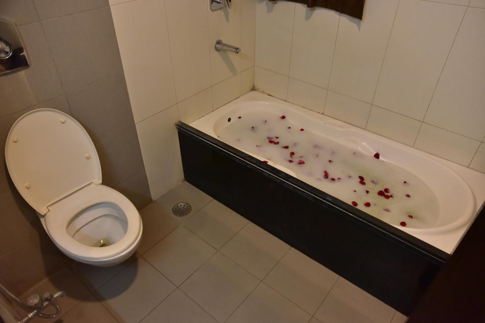 Hotel Ambassador Chocolate Inn Kalyani Eksteriør billede